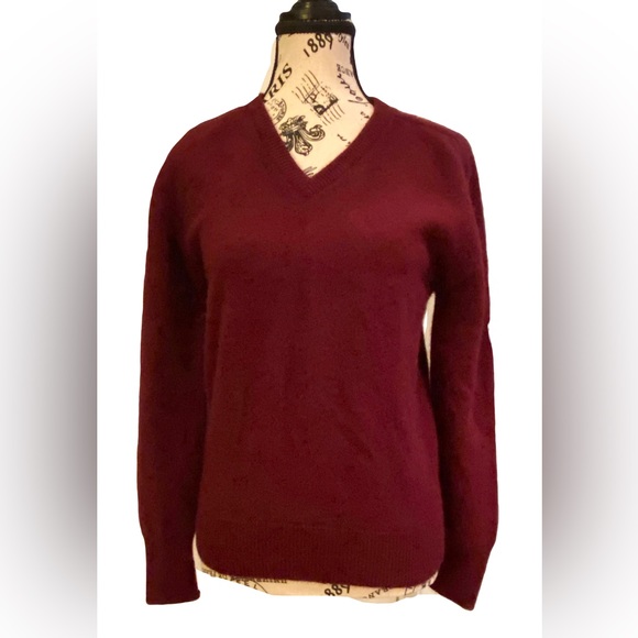 Nordstrom Sweaters - NORDSTROM vintage cashmere sweater, women’s size small